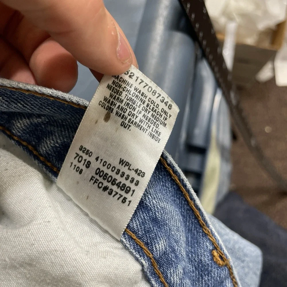 Vintage Levis 505 Jeans Mens 32x34 (fit 30x32) Y2K 2000s Grunge Faded Distressed